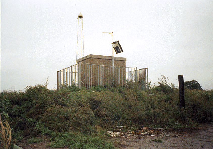 Antenna mast (1997).gif